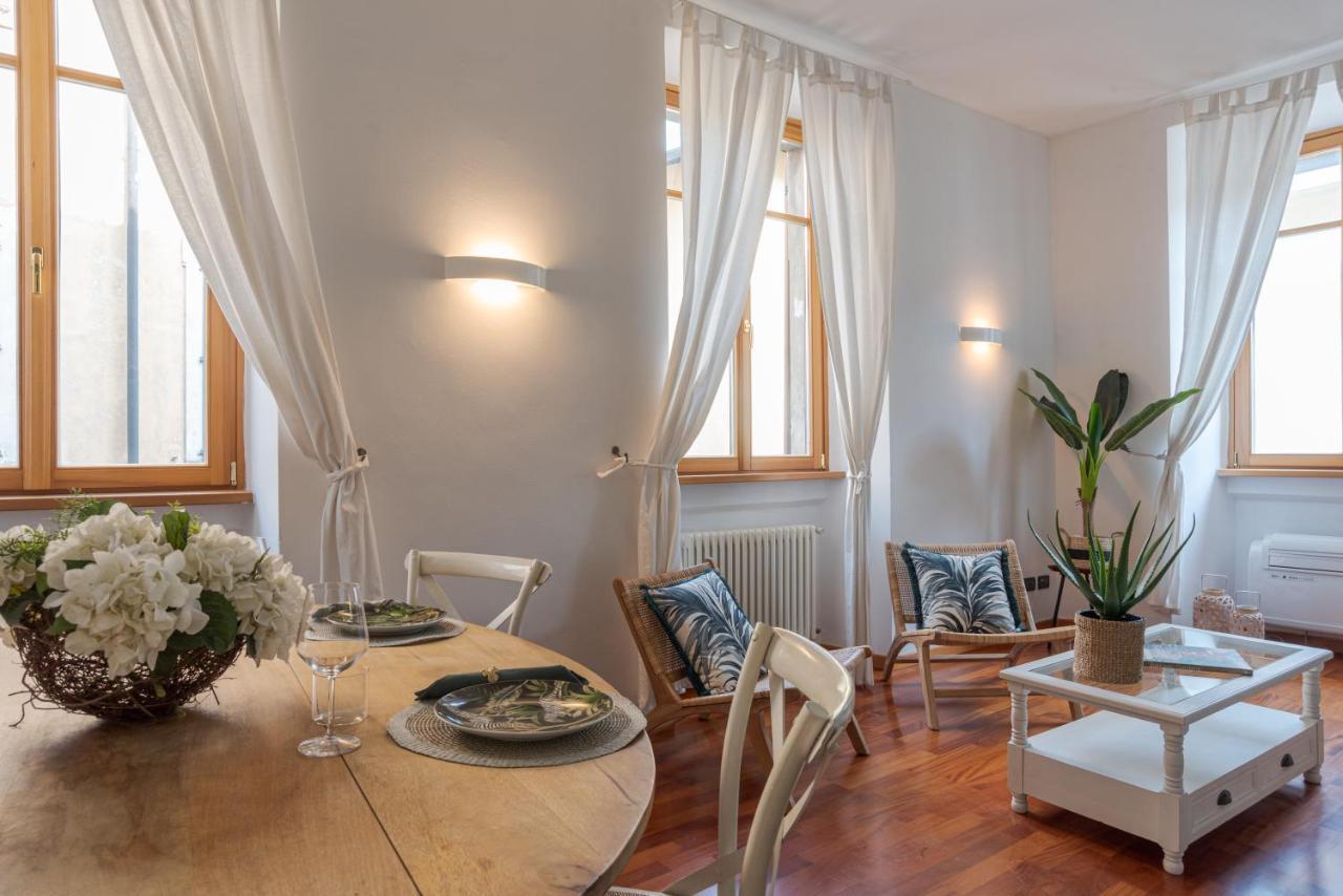 First & Urban Oasis - By Myhomeincomo * Como
